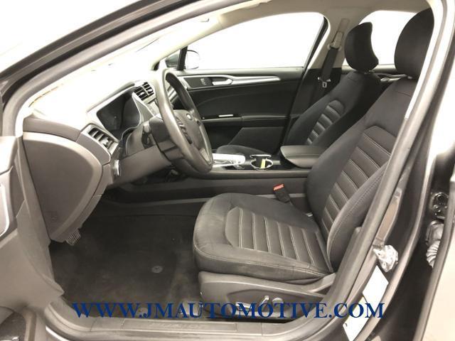 2015 Ford Fusion 4dr Sdn SE FWD, available for sale in Naugatuck, Connecticut | J&M Automotive Sls&Svc LLC. Naugatuck, Connecticut 2015 Ford Fusion 4dr Sdn SE FWD, available for sale in Naugatuck, Connecticut | J&M Automotive Sls&Svc LLC. Naugatuck, Connecticut