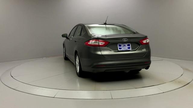 2015 Ford Fusion 4dr Sdn SE FWD, available for sale in Naugatuck, Connecticut | J&M Automotive Sls&Svc LLC. Naugatuck, Connecticut 2015 Ford Fusion 4dr Sdn SE FWD, available for sale in Naugatuck, Connecticut | J&M Automotive Sls&Svc LLC. Naugatuck, Connecticut