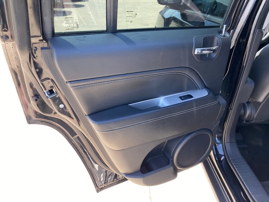 Used Jeep Compass 4WD 4dr High Altitude Edition 2015 | Union Street Auto Sales. West Springfield, Massachusetts Used Jeep Compass 4WD 4dr High Altitude Edition 2015 | Union Street Auto Sales. West Springfield, Massachusetts