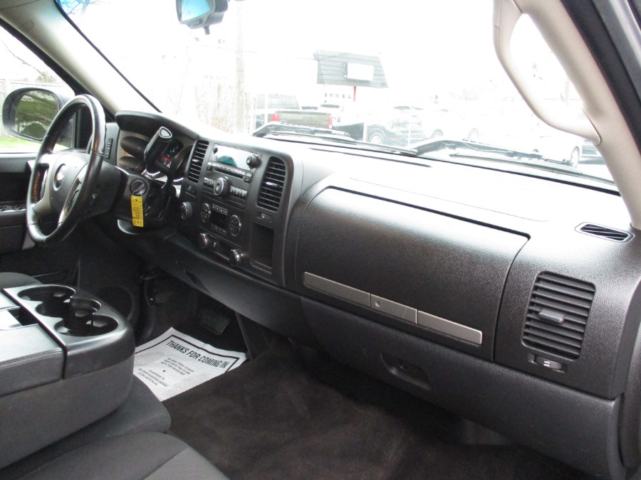 2013 Chevrolet Silverado 1500 4WD Ext Cab LT, available for sale in West Babylon, New York | New Gen Auto Group. West Babylon, New York 2013 Chevrolet Silverado 1500 4WD Ext Cab LT, available for sale in West Babylon, New York | New Gen Auto Group. West Babylon, New York