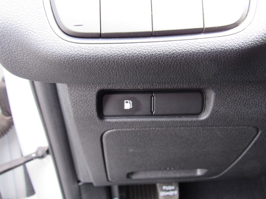2020 Kia Sorento LX V6 FWD, available for sale in Irvington, New Jersey | NJ Used Cars Center. Irvington, New Jersey 2020 Kia Sorento LX V6 FWD, available for sale in Irvington, New Jersey | NJ Used Cars Center. Irvington, New Jersey