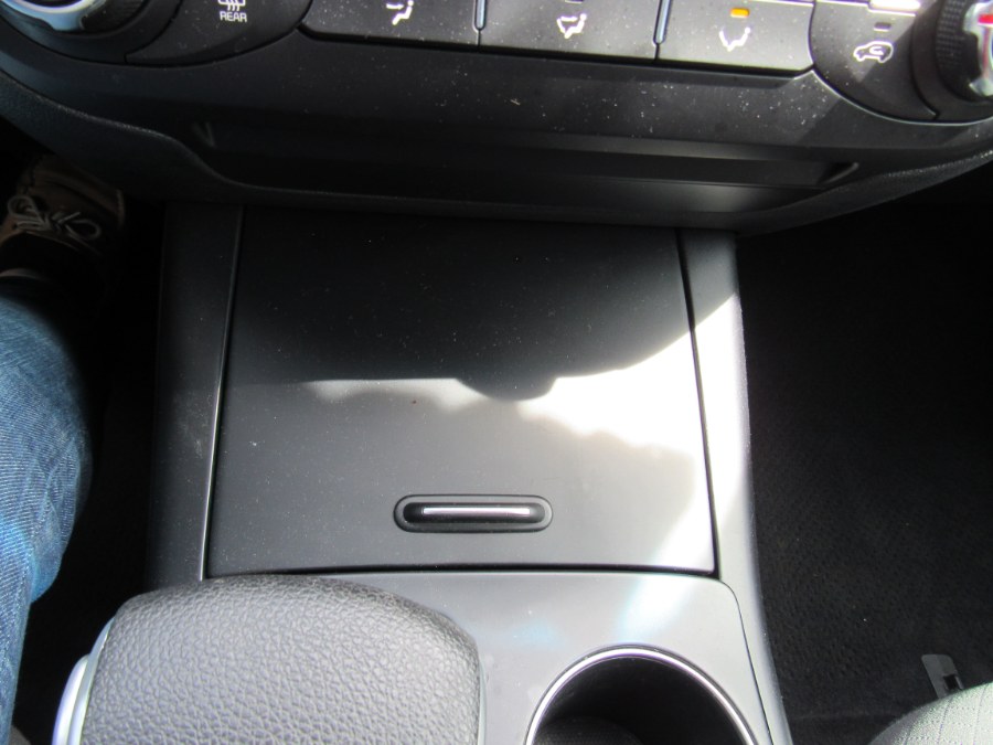 2020 Kia Sorento LX V6 FWD, available for sale in Irvington, New Jersey | NJ Used Cars Center. Irvington, New Jersey 2020 Kia Sorento LX V6 FWD, available for sale in Irvington, New Jersey | NJ Used Cars Center. Irvington, New Jersey