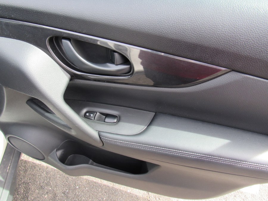 Used Nissan Rogue AWD SV 2020 | NJ Used Cars Center. Irvington, New Jersey Used Nissan Rogue AWD SV 2020 | NJ Used Cars Center. Irvington, New Jersey