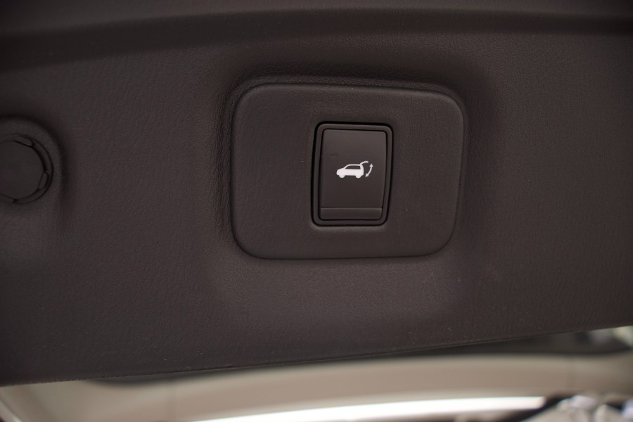 2019 INFINITI QX60 2019.5 LUXE AWD, available for sale in Linden, New Jersey | Route 27 Auto Mall. Linden, New Jersey 2019 INFINITI QX60 2019.5 LUXE AWD, available for sale in Linden, New Jersey | Route 27 Auto Mall. Linden, New Jersey