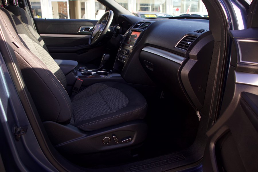 2018 Ford Explorer XLT 4WD, available for sale in Linden, New Jersey | Route 27 Auto Mall. Linden, New Jersey 2018 Ford Explorer XLT 4WD, available for sale in Linden, New Jersey | Route 27 Auto Mall. Linden, New Jersey