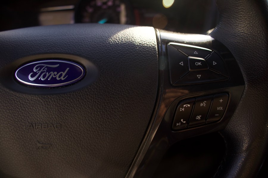 2018 Ford Explorer XLT 4WD, available for sale in Linden, New Jersey | Route 27 Auto Mall. Linden, New Jersey 2018 Ford Explorer XLT 4WD, available for sale in Linden, New Jersey | Route 27 Auto Mall. Linden, New Jersey