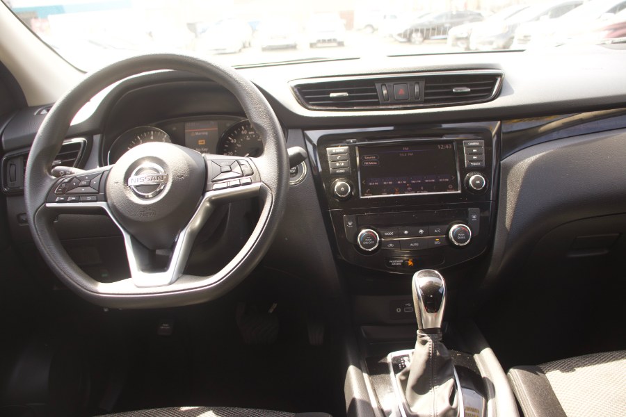 2020 Nissan Rogue Sport AWD SV, available for sale in Linden, New Jersey | Route 27 Auto Mall. Linden, New Jersey 2020 Nissan Rogue Sport AWD SV, available for sale in Linden, New Jersey | Route 27 Auto Mall. Linden, New Jersey