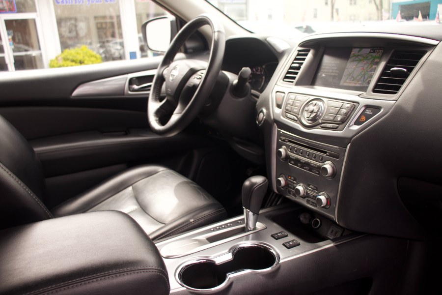 Used Nissan Pathfinder FWD SL 2020 | Route 27 Auto Mall. Linden, New Jersey Used Nissan Pathfinder FWD SL 2020 | Route 27 Auto Mall. Linden, New Jersey
