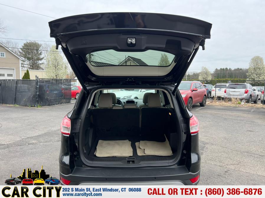 2014 Ford Escape 4WD 4dr SE, available for sale in East Windsor, Connecticut | Car City LLC. East Windsor, Connecticut 2014 Ford Escape 4WD 4dr SE, available for sale in East Windsor, Connecticut | Car City LLC. East Windsor, Connecticut