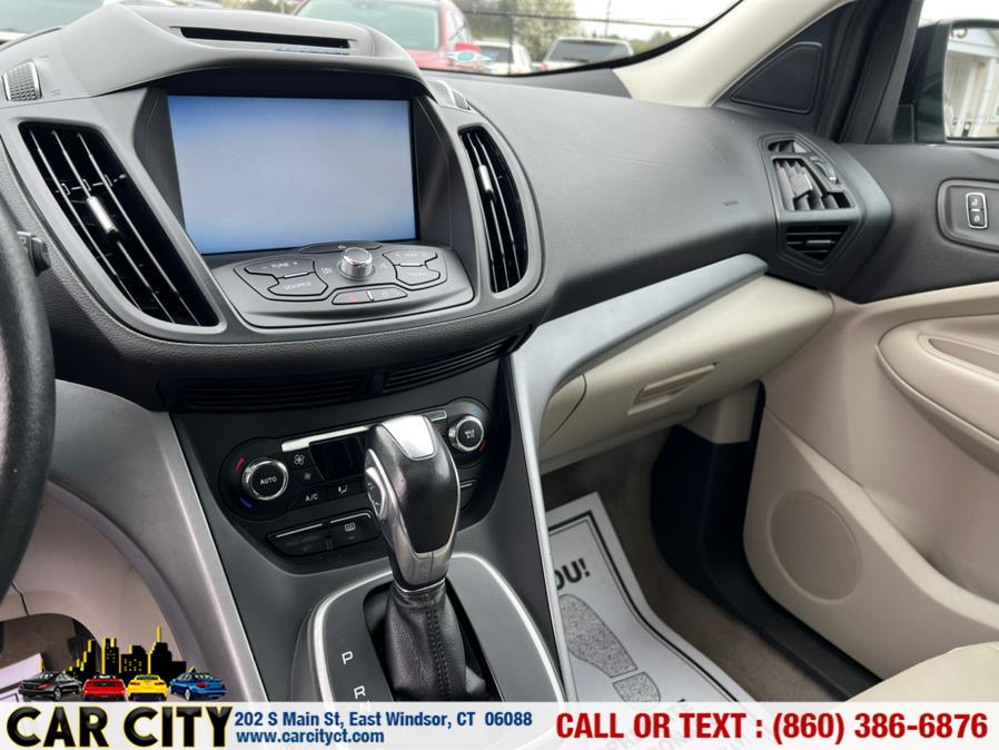 2014 Ford Escape 4WD 4dr SE, available for sale in East Windsor, Connecticut | Car City LLC. East Windsor, Connecticut 2014 Ford Escape 4WD 4dr SE, available for sale in East Windsor, Connecticut | Car City LLC. East Windsor, Connecticut