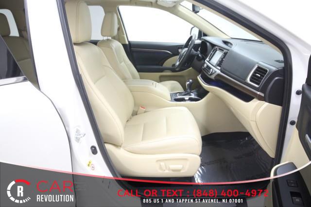 Used Toyota Highlander AWD Limited w/ Navi & rearCam 2015 | Car Revolution. Avenel, New Jersey Used Toyota Highlander AWD Limited w/ Navi & rearCam 2015 | Car Revolution. Avenel, New Jersey