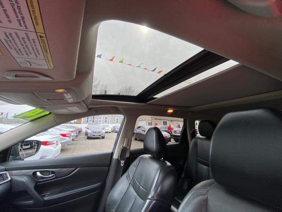 2014 Nissan Rogue AWD 4dr SL, available for sale in Hartford, Connecticut | VEB Auto Sales. Hartford, Connecticut 2014 Nissan Rogue AWD 4dr SL, available for sale in Hartford, Connecticut | VEB Auto Sales. Hartford, Connecticut
