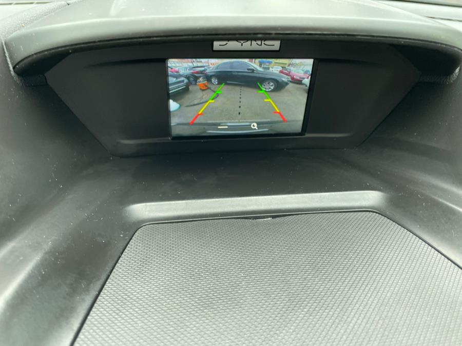 2017 Ford Escape SE 4WD, available for sale in Jamaica, New York | Sunrise Autoland. Jamaica, New York 2017 Ford Escape SE 4WD, available for sale in Jamaica, New York | Sunrise Autoland. Jamaica, New York