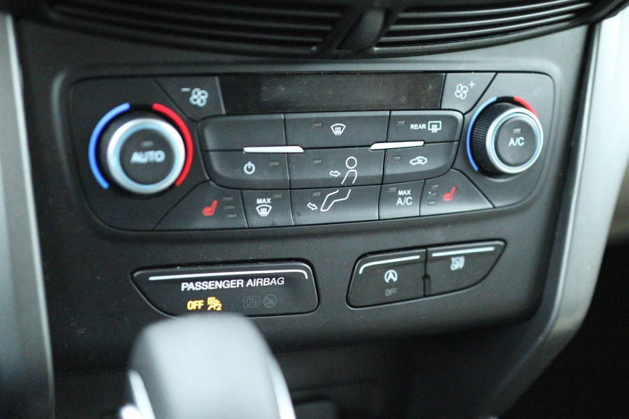 Used Ford Escape SE 4WD 2018 | Hillside Auto Mall Inc.. Jamaica, New York Used Ford Escape SE 4WD 2018 | Hillside Auto Mall Inc.. Jamaica, New York