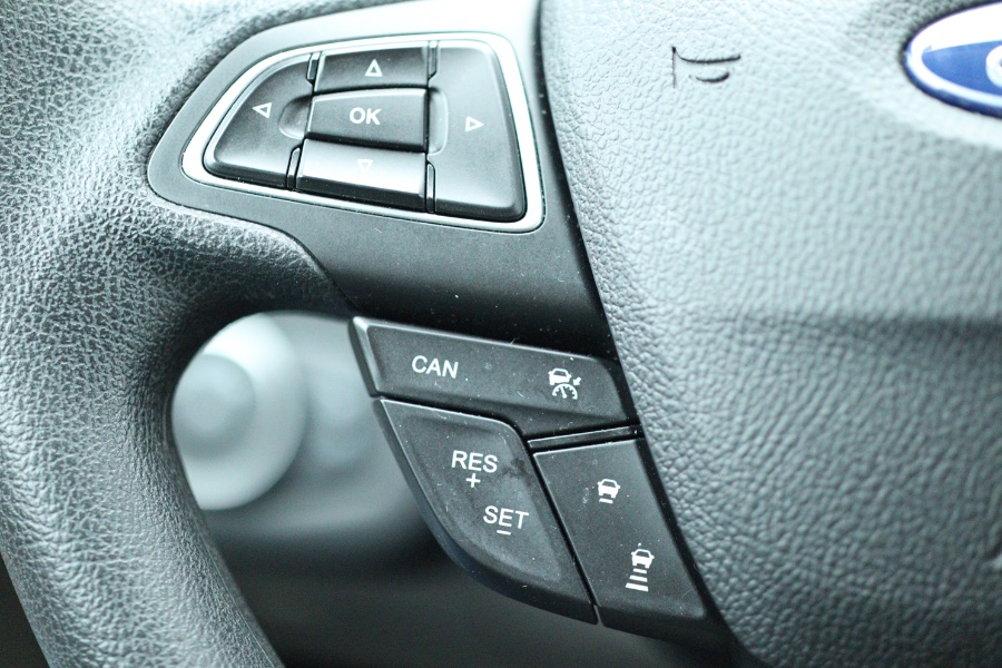 Used Ford Escape SE 4WD 2018 | Hillside Auto Mall Inc.. Jamaica, New York Used Ford Escape SE 4WD 2018 | Hillside Auto Mall Inc.. Jamaica, New York