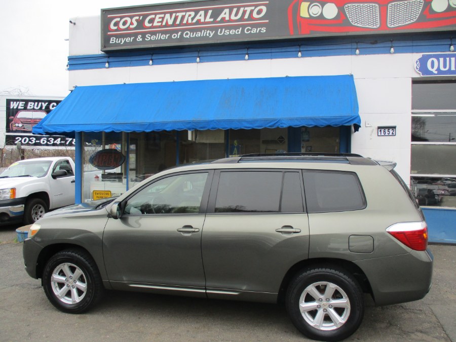 Used Toyota Highlander FWD 4dr Base 2008 | Cos Central Auto. Meriden, Connecticut