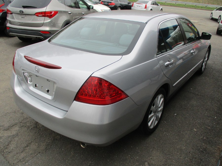 2007 Honda Accord Sdn 4dr V6 AT LX SE, available for sale in Meriden, Connecticut | Cos Central Auto. Meriden, Connecticut 2007 Honda Accord Sdn 4dr V6 AT LX SE, available for sale in Meriden, Connecticut | Cos Central Auto. Meriden, Connecticut