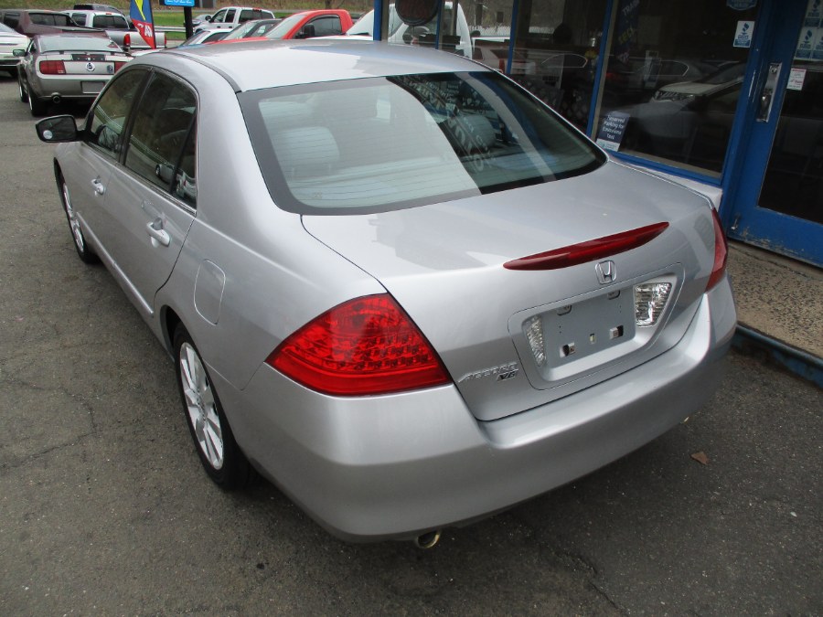 2007 Honda Accord Sdn 4dr V6 AT LX SE, available for sale in Meriden, Connecticut | Cos Central Auto. Meriden, Connecticut 2007 Honda Accord Sdn 4dr V6 AT LX SE, available for sale in Meriden, Connecticut | Cos Central Auto. Meriden, Connecticut