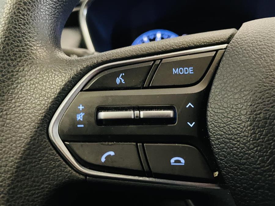 Used Hyundai Santa Fe SE 2.4L Auto AWD 2019 | Northshore Motors. Syosset , New York