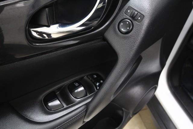Used Nissan Rogue SV AWD w/ rearCam 2018 | Car Revolution. Maple Shade, New Jersey Used Nissan Rogue SV AWD w/ rearCam 2018 | Car Revolution. Maple Shade, New Jersey