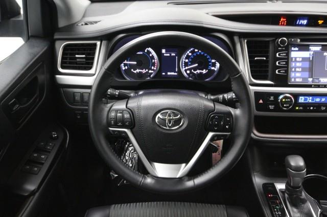 Used Toyota Highlander LE AWD w/ rearCam 2018 | Car Revolution. Maple Shade, New Jersey Used Toyota Highlander LE AWD w/ rearCam 2018 | Car Revolution. Maple Shade, New Jersey