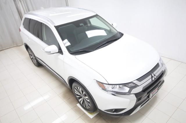 Used Mitsubishi Outlander SE S-AWC w/ rearCam 2020 | Car Revolution. Maple Shade, New Jersey Used Mitsubishi Outlander SE S-AWC w/ rearCam 2020 | Car Revolution. Maple Shade, New Jersey