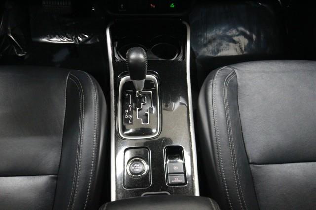 Used Mitsubishi Outlander SE S-AWC w/ rearCam 2020 | Car Revolution. Maple Shade, New Jersey Used Mitsubishi Outlander SE S-AWC w/ rearCam 2020 | Car Revolution. Maple Shade, New Jersey