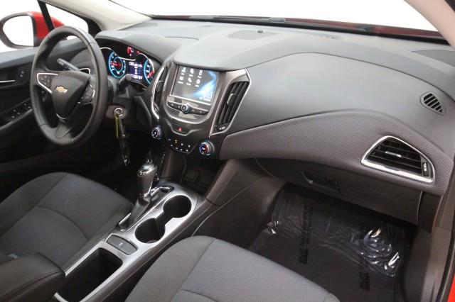 Used Chevrolet Cruze LT w/ rearCam 2018 | Car Revolution. Maple Shade, New Jersey Used Chevrolet Cruze LT w/ rearCam 2018 | Car Revolution. Maple Shade, New Jersey