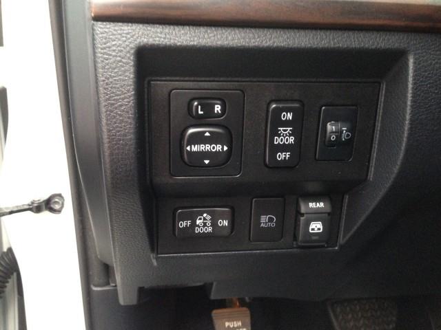 Used Toyota Tundra 4wd Limited w/ Navi & rearCam 2019 | Car Revolution. Maple Shade, New Jersey Used Toyota Tundra 4wd Limited w/ Navi & rearCam 2019 | Car Revolution. Maple Shade, New Jersey