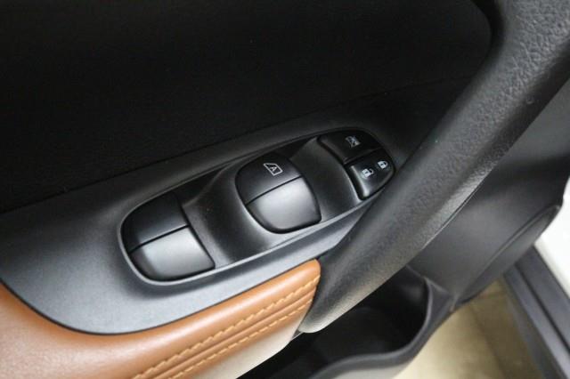 Used Nissan Rogue SL AWD w/ Navi & 360cam 2017 | Car Revolution. Maple Shade, New Jersey Used Nissan Rogue SL AWD w/ Navi & 360cam 2017 | Car Revolution. Maple Shade, New Jersey