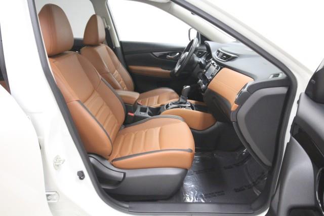 Used Nissan Rogue SL AWD w/ Navi & 360cam 2017 | Car Revolution. Maple Shade, New Jersey Used Nissan Rogue SL AWD w/ Navi & 360cam 2017 | Car Revolution. Maple Shade, New Jersey