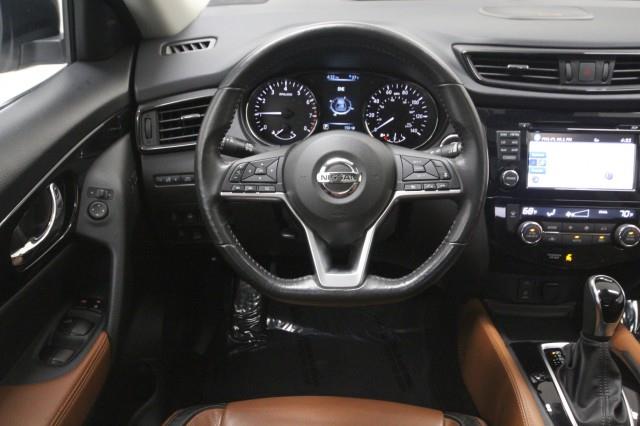 Used Nissan Rogue SL AWD w/ Navi & 360cam 2017 | Car Revolution. Maple Shade, New Jersey Used Nissan Rogue SL AWD w/ Navi & 360cam 2017 | Car Revolution. Maple Shade, New Jersey