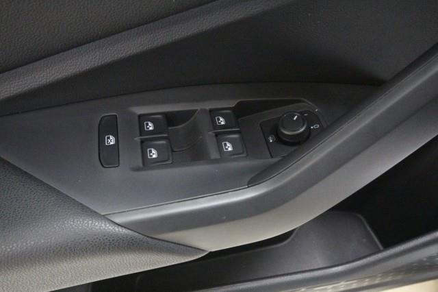 Used Volkswagen Jetta Gli 35th Anniversary Edition w/ rearCam 2019 | Car Revolution. Maple Shade, New Jersey Used Volkswagen Jetta Gli 35th Anniversary Edition w/ rearCam 2019 | Car Revolution. Maple Shade, New Jersey