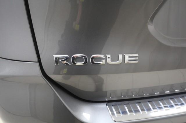 Used Nissan Rogue SV AWD w/ rearCam 2018 | Car Revolution. Maple Shade, New Jersey Used Nissan Rogue SV AWD w/ rearCam 2018 | Car Revolution. Maple Shade, New Jersey