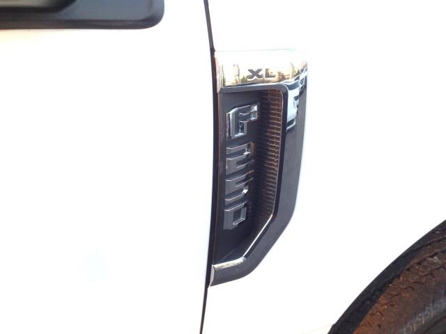Used Ford F-250 Srw Super Duty XL 4WD 2017 | Car Revolution. Maple Shade, New Jersey Used Ford F-250 Srw Super Duty XL 4WD 2017 | Car Revolution. Maple Shade, New Jersey