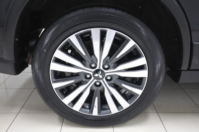 Used Mitsubishi Outlander SEL S-AWD w/ rearCam 2020 | Car Revolution. Maple Shade, New Jersey Used Mitsubishi Outlander SEL S-AWD w/ rearCam 2020 | Car Revolution. Maple Shade, New Jersey