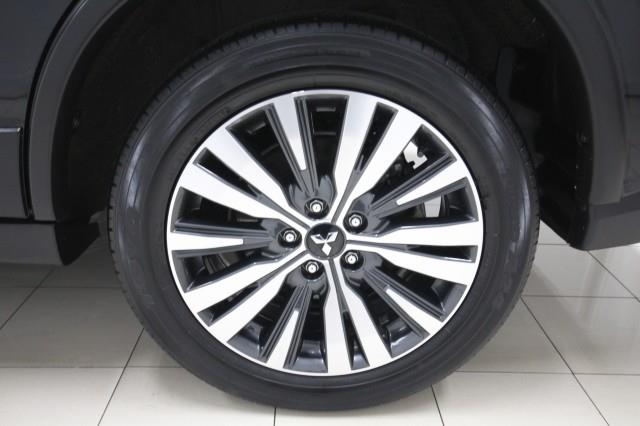Used Mitsubishi Outlander SEL S-AWD w/ rearCam 2020 | Car Revolution. Maple Shade, New Jersey Used Mitsubishi Outlander SEL S-AWD w/ rearCam 2020 | Car Revolution. Maple Shade, New Jersey