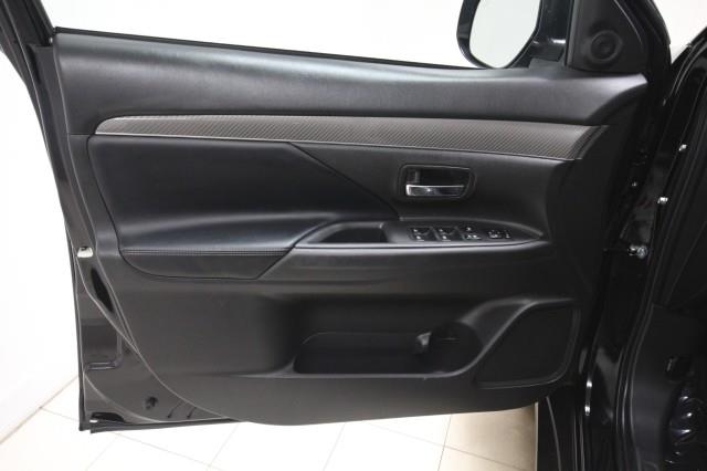Used Mitsubishi Outlander SEL S-AWD w/ rearCam 2020 | Car Revolution. Maple Shade, New Jersey Used Mitsubishi Outlander SEL S-AWD w/ rearCam 2020 | Car Revolution. Maple Shade, New Jersey