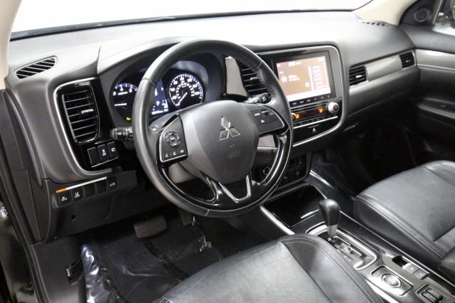 Used Mitsubishi Outlander SEL S-AWD w/ rearCam 2020 | Car Revolution. Maple Shade, New Jersey Used Mitsubishi Outlander SEL S-AWD w/ rearCam 2020 | Car Revolution. Maple Shade, New Jersey