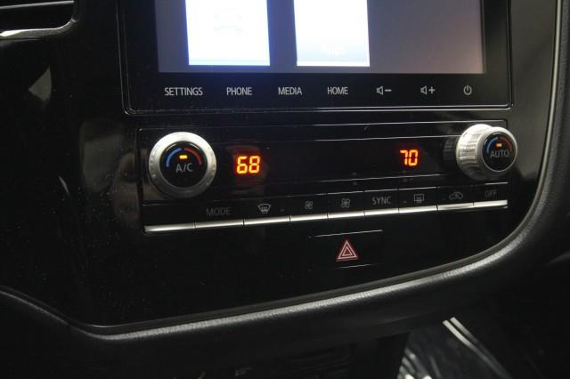 Used Mitsubishi Outlander SEL S-AWD w/ rearCam 2020 | Car Revolution. Maple Shade, New Jersey Used Mitsubishi Outlander SEL S-AWD w/ rearCam 2020 | Car Revolution. Maple Shade, New Jersey