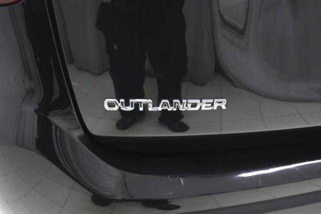 Used Mitsubishi Outlander SEL S-AWD w/ rearCam 2020 | Car Revolution. Maple Shade, New Jersey Used Mitsubishi Outlander SEL S-AWD w/ rearCam 2020 | Car Revolution. Maple Shade, New Jersey