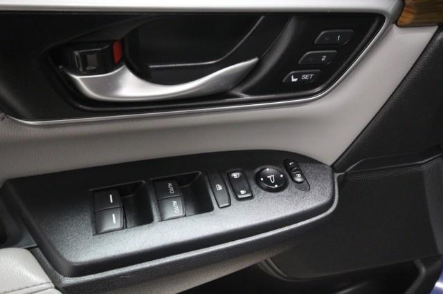 Used Honda Cr-v Touring AWD w/ Navi & rearCam 2018 | Car Revolution. Maple Shade, New Jersey Used Honda Cr-v Touring AWD w/ Navi & rearCam 2018 | Car Revolution. Maple Shade, New Jersey