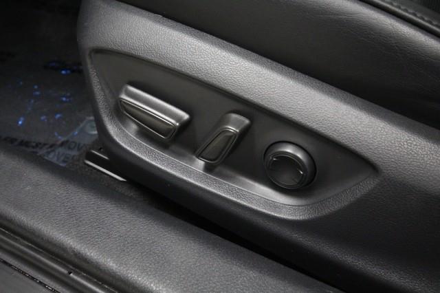 Used Toyota Avalon XSE w/ rearCam 2019 | Car Revolution. Maple Shade, New Jersey Used Toyota Avalon XSE w/ rearCam 2019 | Car Revolution. Maple Shade, New Jersey