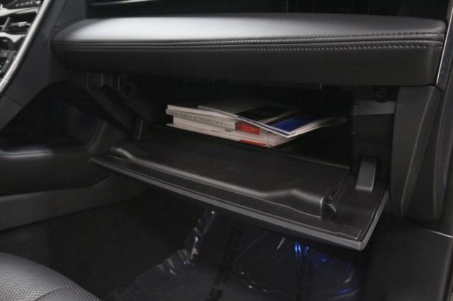 Used Toyota Avalon XSE w/ rearCam 2019 | Car Revolution. Maple Shade, New Jersey Used Toyota Avalon XSE w/ rearCam 2019 | Car Revolution. Maple Shade, New Jersey