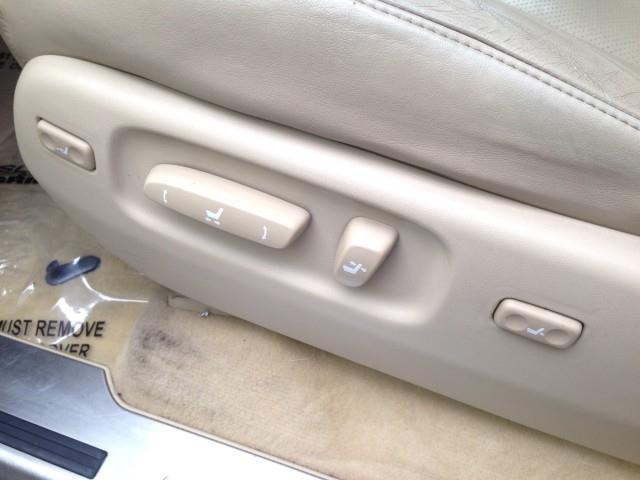 2011 Lexus Lx 570 4WD w/ Navi & rearCam, available for sale in Maple Shade, New Jersey | Car Revolution. Maple Shade, New Jersey 2011 Lexus Lx 570 4WD w/ Navi & rearCam, available for sale in Maple Shade, New Jersey | Car Revolution. Maple Shade, New Jersey