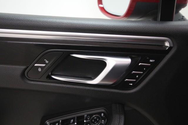 Used Porsche Macan Sport Edition AWD w/ Navi & rearCam 2018 | Car Revolution. Maple Shade, New Jersey Used Porsche Macan Sport Edition AWD w/ Navi & rearCam 2018 | Car Revolution. Maple Shade, New Jersey