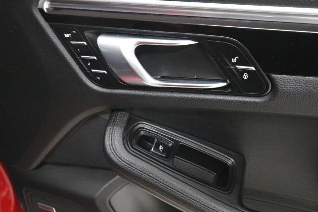 Used Porsche Macan Sport Edition AWD w/ Navi & rearCam 2018 | Car Revolution. Maple Shade, New Jersey Used Porsche Macan Sport Edition AWD w/ Navi & rearCam 2018 | Car Revolution. Maple Shade, New Jersey