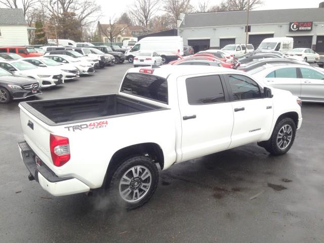 Used Toyota Tundra 4wd SR5 w/ Navi & rearCam 2020 | Car Revolution. Maple Shade, New Jersey Used Toyota Tundra 4wd SR5 w/ Navi & rearCam 2020 | Car Revolution. Maple Shade, New Jersey