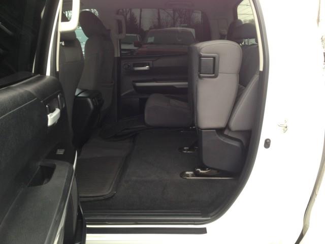 Used Toyota Tundra 4wd SR5 w/ Navi & rearCam 2020 | Car Revolution. Maple Shade, New Jersey Used Toyota Tundra 4wd SR5 w/ Navi & rearCam 2020 | Car Revolution. Maple Shade, New Jersey