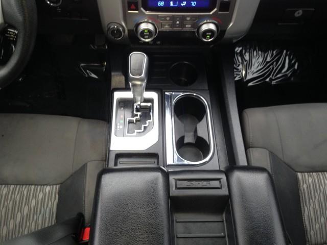 Used Toyota Tundra 4wd SR5 w/ Navi & rearCam 2020 | Car Revolution. Maple Shade, New Jersey Used Toyota Tundra 4wd SR5 w/ Navi & rearCam 2020 | Car Revolution. Maple Shade, New Jersey